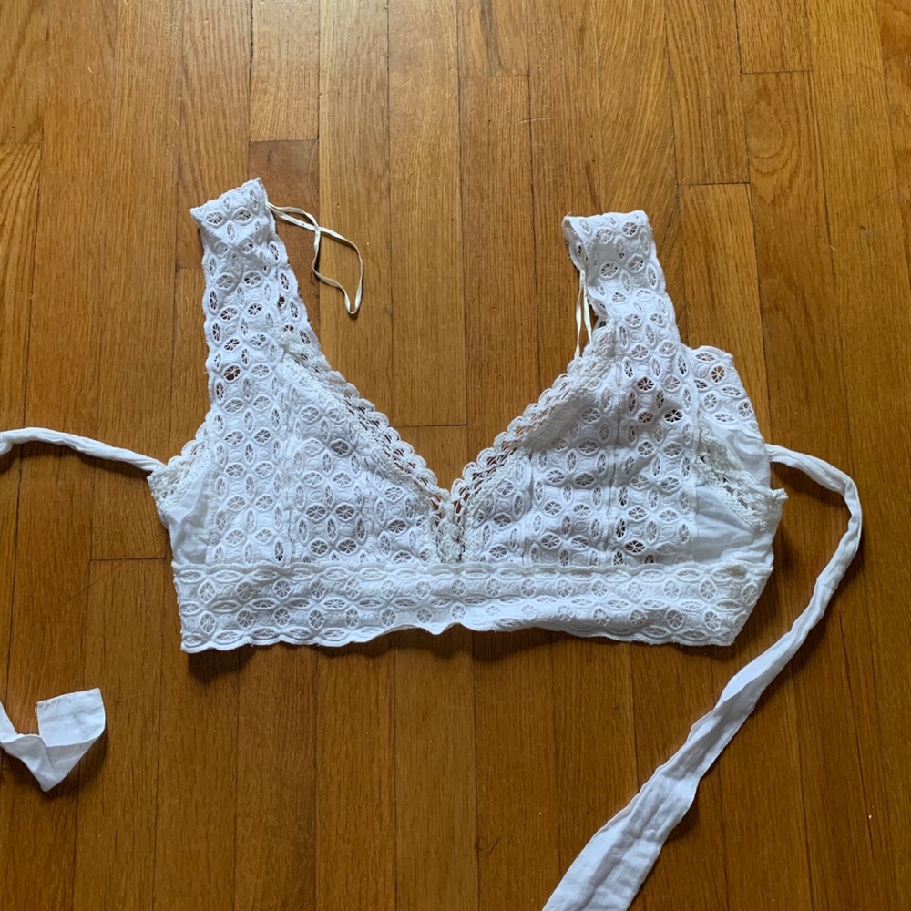White crop top